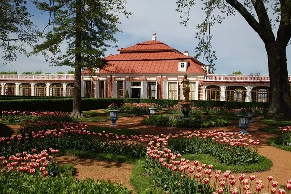 Băile Palatului